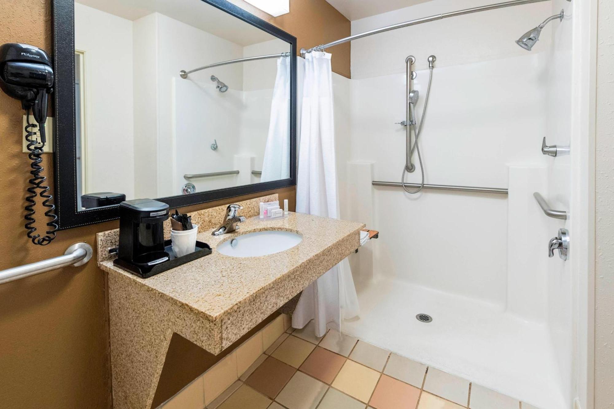 Fairfield Inn & Suites Marianna Εξωτερικό φωτογραφία